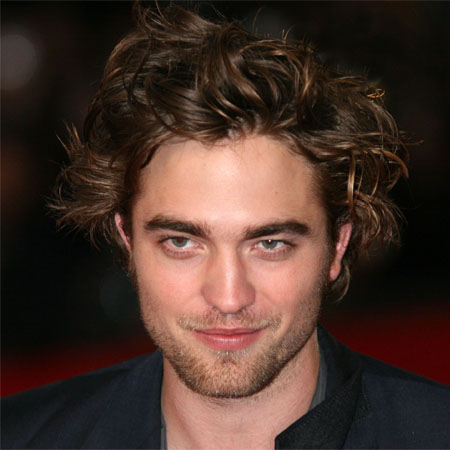 Robert Pattinson on Robert Pattinson  La Star De Fans De Twilight Aller D  Ner Avec Un