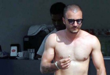 Nicolas Vaporidis sul set è palestrato